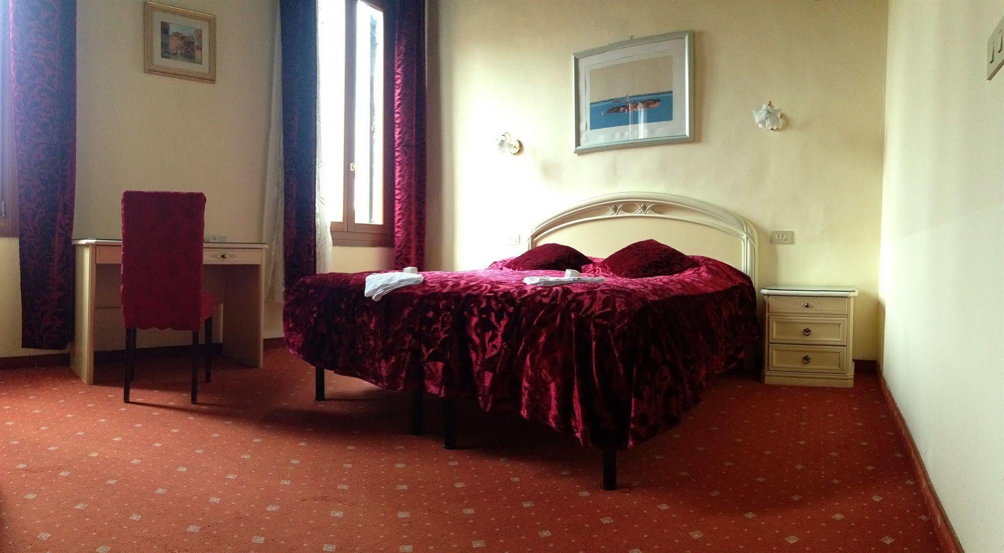 Hotel Casa Linger Velence Kültér fotó